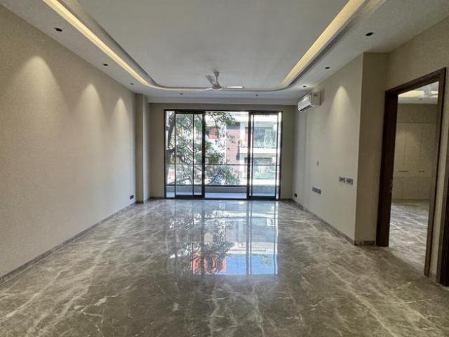 4 BHK Independent Builder Floor in New Friends Colony for resale New Delhi. The reference number is 19525314