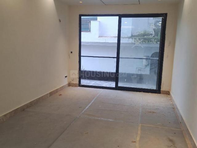4 BHK Independent Builder Floor in New Friends Colony for resale New Delhi. The reference number is 18257486