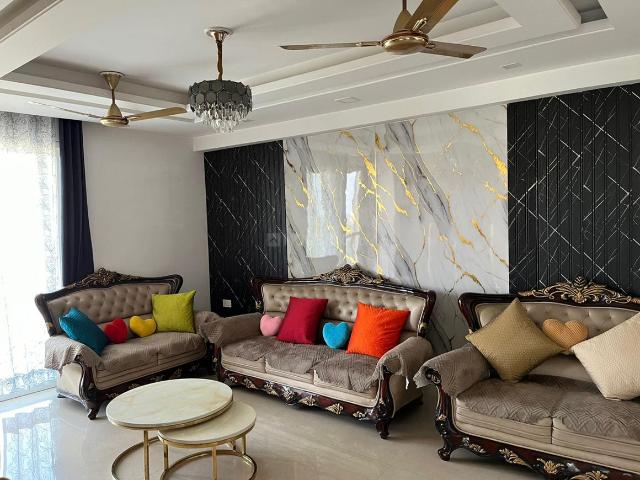 4 BHK Independent Builder Floor in Omaxe City for resale Sankhol. The reference number is 15876836