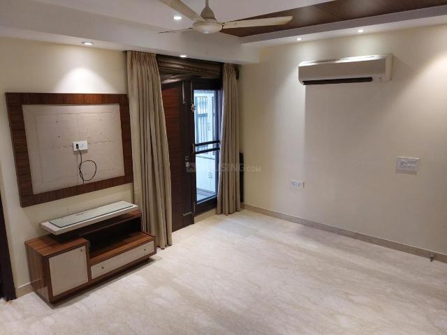 4 BHK Independent Builder Floor in AGCR Enclave for resale New Delhi. The reference number is 20272893