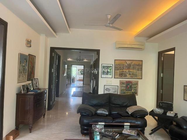 4 BHK Independent Builder Floor in Anand Lok for rent New Delhi. The reference number is 18301452
