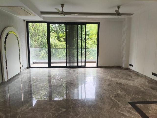 4 BHK Independent Builder Floor in Anand Lok for resale New Delhi. The reference number is 20624600
