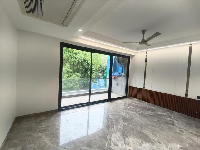 4 BHK Independent Builder Floor in Anand Lok for resale New Delhi. The reference number is 20738743