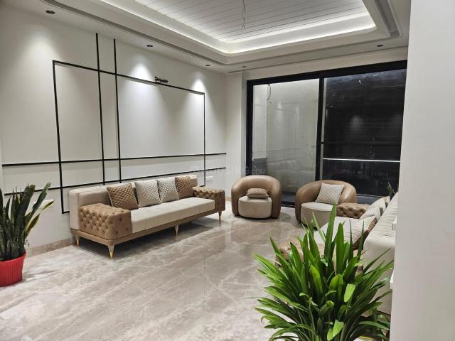 4 BHK Independent Builder Floor in Anand Vihar for resale New Delhi. The reference number is 18765463