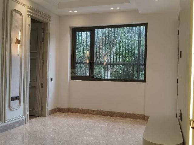 4 BHK Independent Builder Floor in Anand Vihar for resale New Delhi. The reference number is 20810241