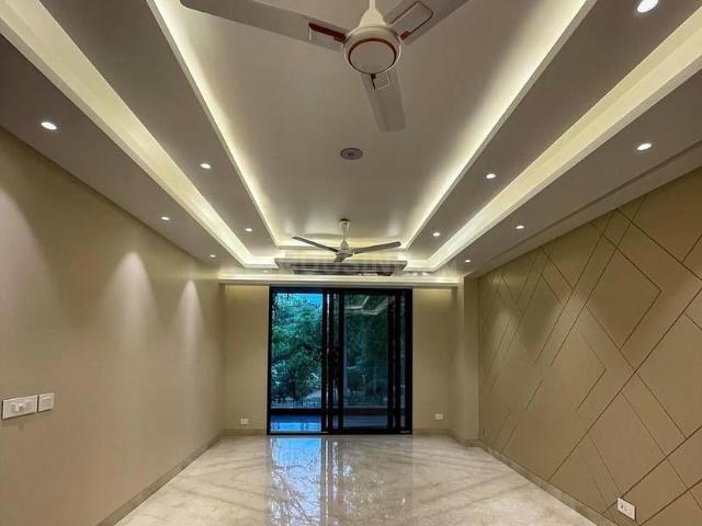 4 BHK Independent Builder Floor in Ashok Vihar for resale New Delhi. The reference number is 20692414