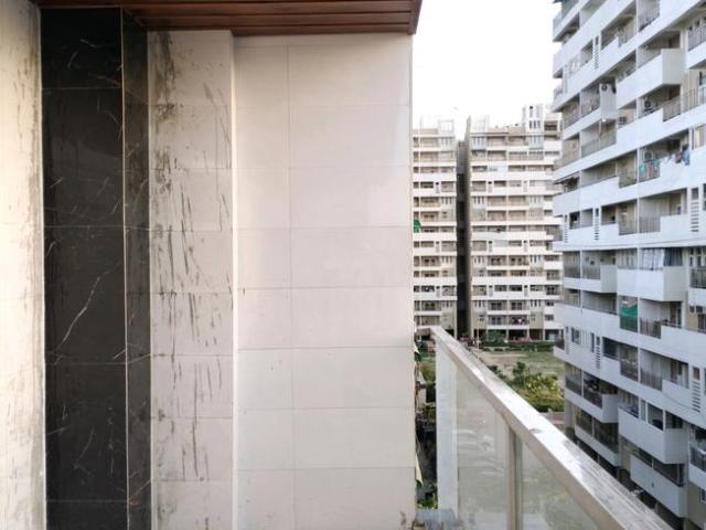 4 BHK Independent Builder Floor in Bharat Vihar for resale New Delhi. The reference number is 18811568