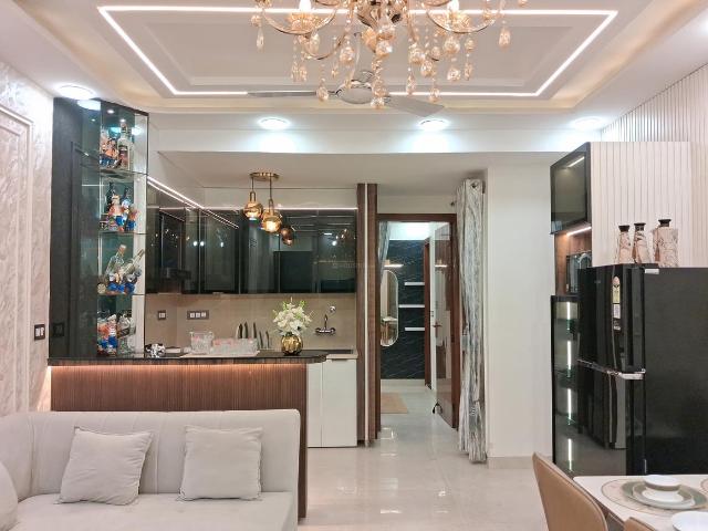 4 BHK Independent Builder Floor in Dwarka Mor for resale New Delhi. The reference number is 19398809