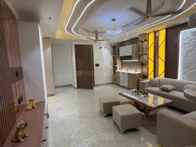 4 BHK Independent Builder Floor in Dwarka Mor for resale New Delhi. The reference number is 20478982