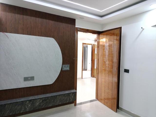 4 BHK Independent Builder Floor in Deenpur for resale New Delhi. The reference number is 19510130