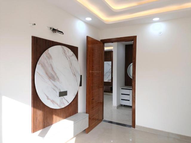 4 BHK Independent Builder Floor in Deenpur for resale New Delhi. The reference number is 19511485