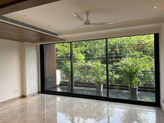 4 BHK Independent Builder Floor in Defence Colony for rent New Delhi. The reference number is 20420002