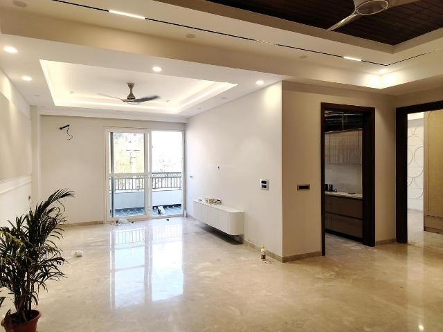 4 BHK Independent Builder Floor in DLF Phase 4 for rent Gurgaon. The reference number is 18922399