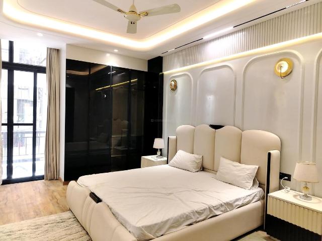 4 BHK Independent Builder Floor in DLF Phase 4 for rent Gurgaon. The reference number is 19573902