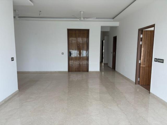 4 BHK Independent Builder Floor in DLF Phase 4 for rent Gurgaon. The reference number is 20452101