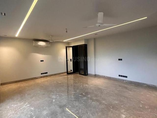 4 BHK Independent Builder Floor in DLF Phase 4 for rent Gurgaon. The reference number is 20002045