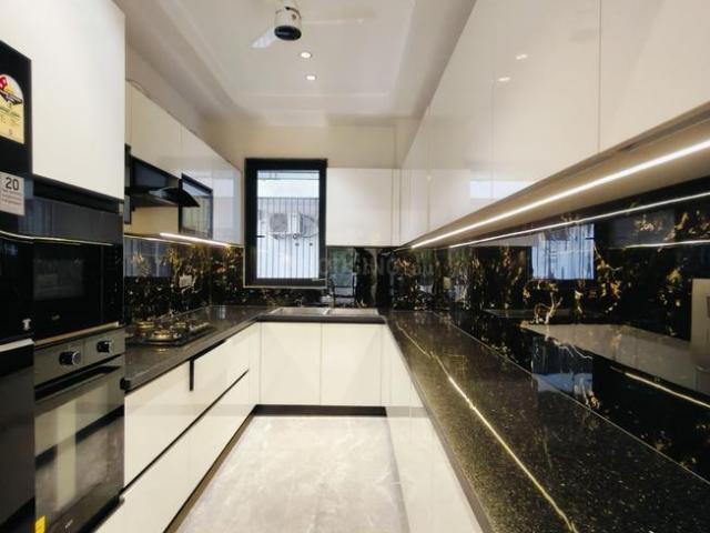 4 BHK Independent Builder Floor in DLF Phase 4 for resale Gurgaon. The reference number is 20623666