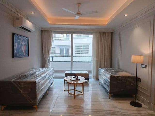 4 BHK Independent Builder Floor in DLF Phase 5 for rent Gurgaon. The reference number is 19599333