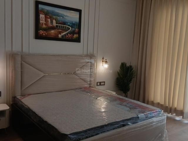 4 BHK Independent Builder Floor in DLF Phase 5 for rent Gurgaon. The reference number is 19688662