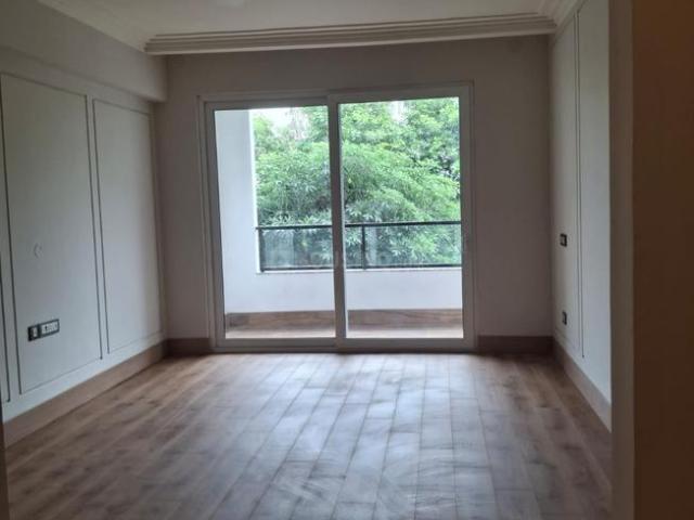 4 BHK Independent Builder Floor in DLF Phase 5 for rent Gurgaon. The reference number is 20405162