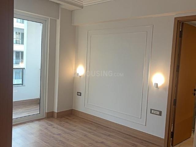 4 BHK Independent Builder Floor in DLF Phase 5 for rent Gurgaon. The reference number is 20188442