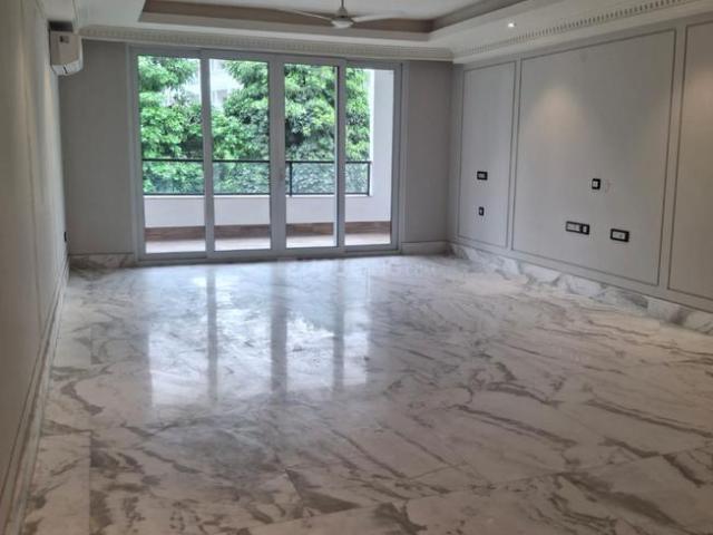 4 BHK Independent Builder Floor in DLF Phase 5 for rent Gurgaon. The reference number is 20365449
