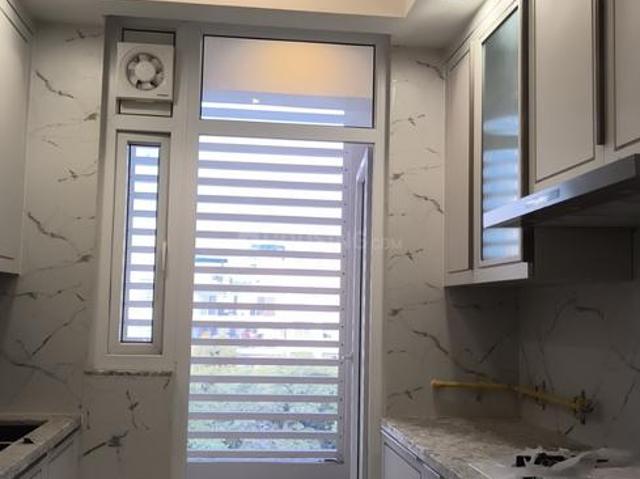 4 BHK Independent Builder Floor in DLF Phase 5 for resale Gurgaon. The reference number is 19206103