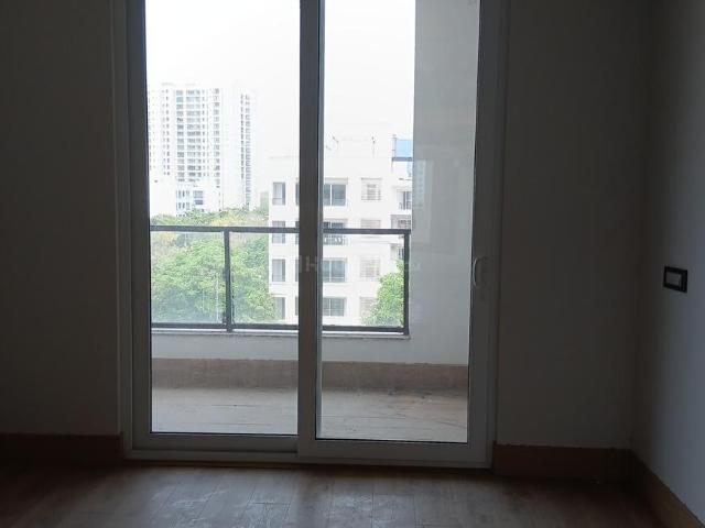 4 BHK Independent Builder Floor in DLF Phase 5 for resale Gurgaon. The reference number is 19682217