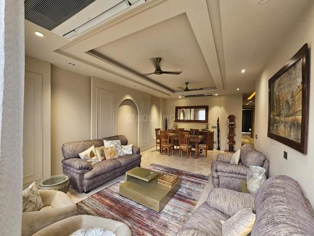 4 BHK Independent Builder Floor in DLF Phase 1 for rent Gurgaon. The reference number is 19787136
