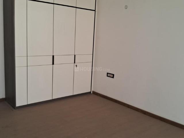 4 BHK Independent Builder Floor in DLF Phase 1 for rent Gurgaon. The reference number is 19909190