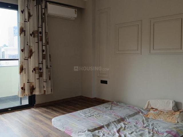 4 BHK Independent Builder Floor in DLF Phase 1 for rent Gurgaon. The reference number is 20976198