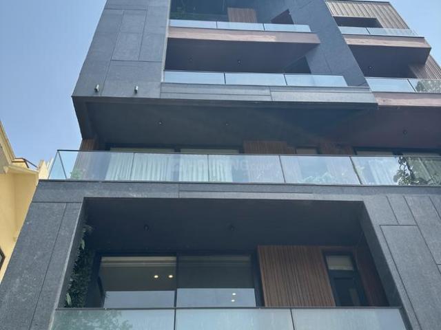 4 BHK Independent Builder Floor in DLF Phase 1 for rent Gurgaon. The reference number is 20231060