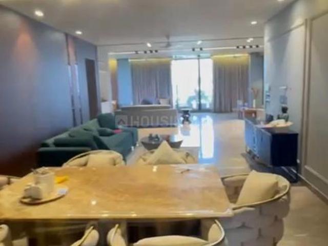 4 BHK Independent Builder Floor in DLF Phase 1 for rent Gurgaon. The reference number is 20268936