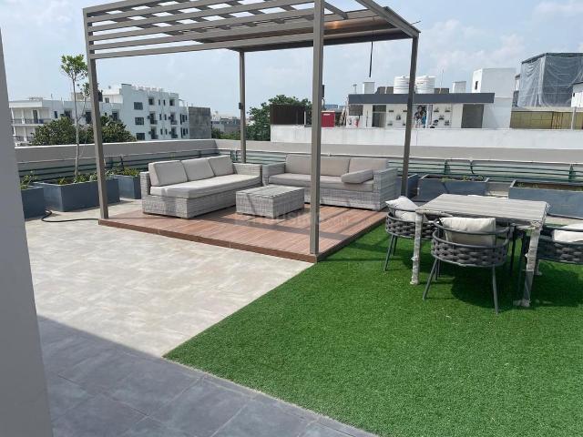 4 BHK Independent Builder Floor in DLF Phase 1 for rent Gurgaon. The reference number is 21002088
