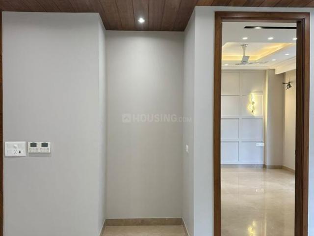 4 BHK Independent Builder Floor in DLF Phase 2 for rent Gurgaon. The reference number is 17904695