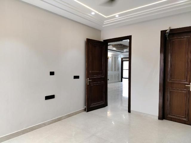 4 BHK Independent Builder Floor in DLF Phase 2 for rent Gurgaon. The reference number is 18905723
