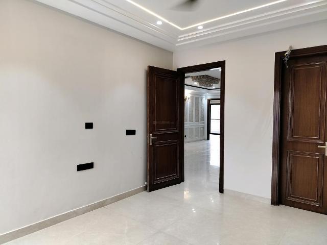 4 BHK Independent Builder Floor in DLF Phase 2 for rent Gurgaon. The reference number is 18905723