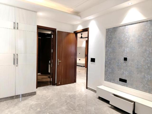 4 BHK Independent Builder Floor in DLF Phase 2 for rent Gurgaon. The reference number is 19563931