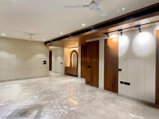 4 BHK Independent Builder Floor in DLF Phase 2 for rent Gurgaon. The reference number is 20487575