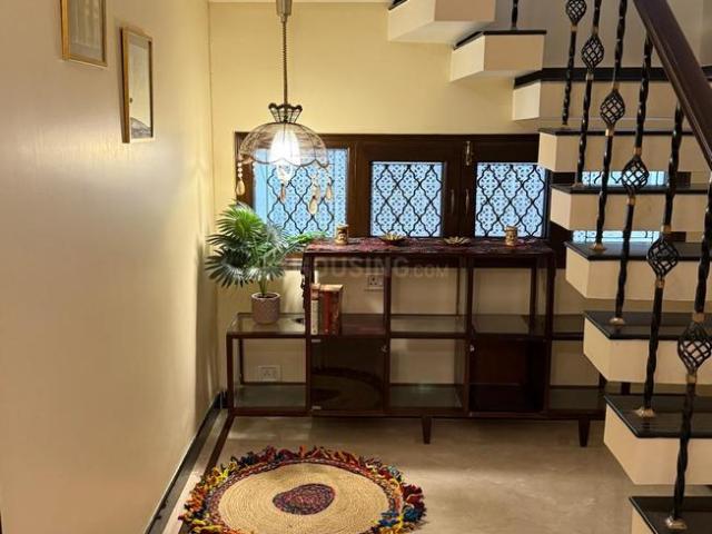4 BHK Independent Builder Floor in DLF Phase 2 for rent Gurgaon. The reference number is 20654941