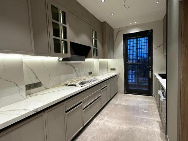 4 BHK Independent Builder Floor in DLF Phase 2 for rent Gurgaon. The reference number is 20238492