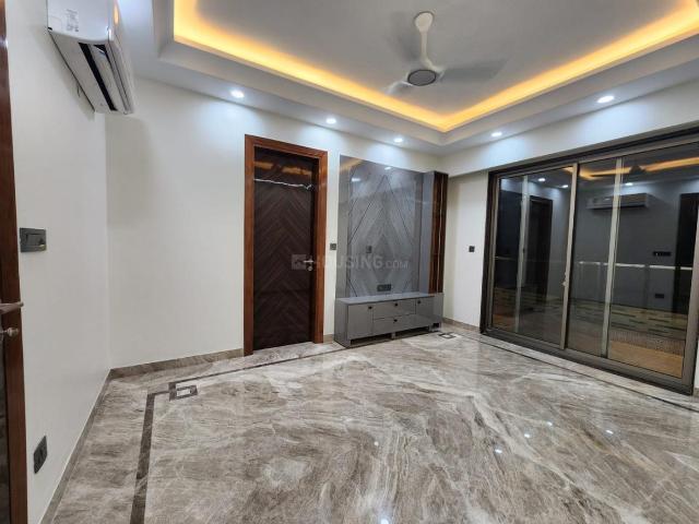4 BHK Independent Builder Floor in DLF Phase 2 for rent Gurgaon. The reference number is 20295613