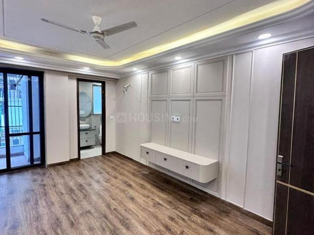 4 BHK Independent Builder Floor in DLF Phase 2 for resale Gurgaon. The reference number is 16820065