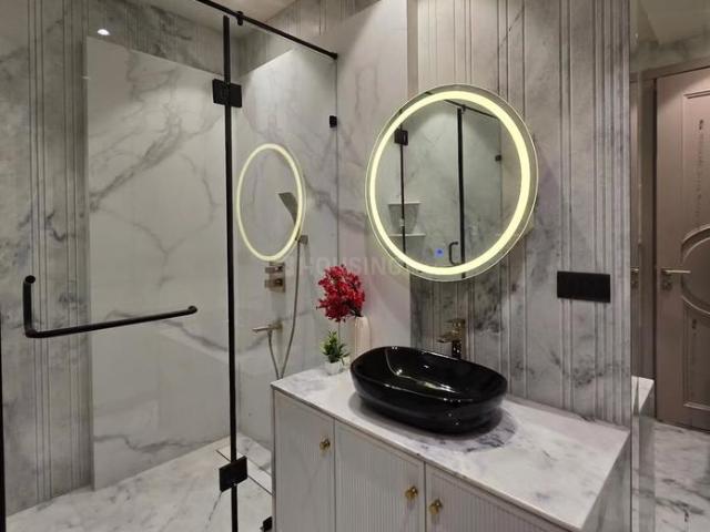 4 BHK Independent Builder Floor in DLF Phase 2 for resale Gurgaon. The reference number is 18786868