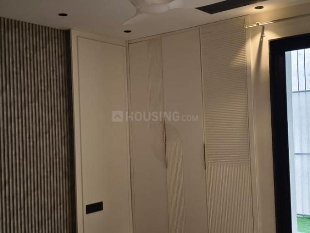 4 BHK Independent Builder Floor in DLF Phase 2 for resale Gurgaon. The reference number is 20911347