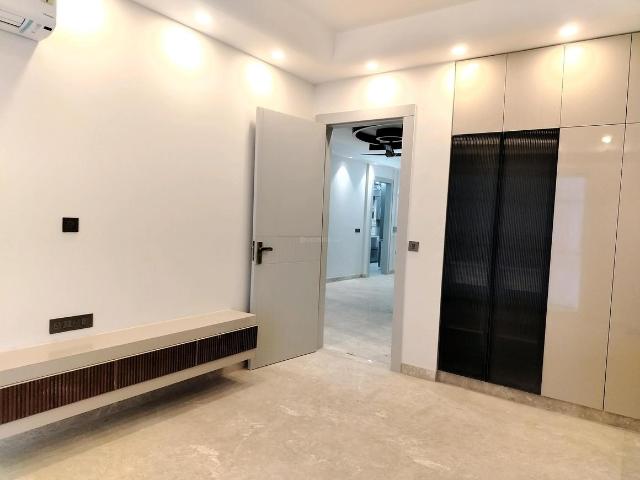 4 BHK Independent Builder Floor in DLF Phase 3 for rent Gurgaon. The reference number is 18661750