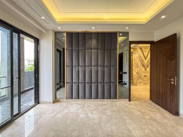 4 BHK Independent Builder Floor in DLF Phase 3 for rent Gurgaon. The reference number is 20655971