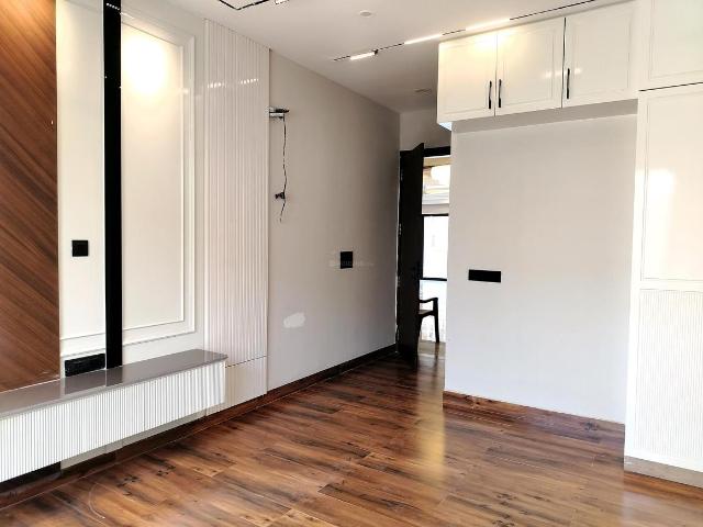 4 BHK Independent Builder Floor in DLF Phase 3 for rent Gurgaon. The reference number is 20053635