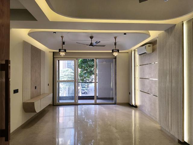 4 BHK Independent Builder Floor in DLF Phase 3 for resale Gurgaon. The reference number is 19631165