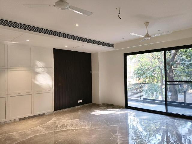 4 BHK Independent Builder Floor in DLF Phase 3 for resale Gurgaon. The reference number is 19631205